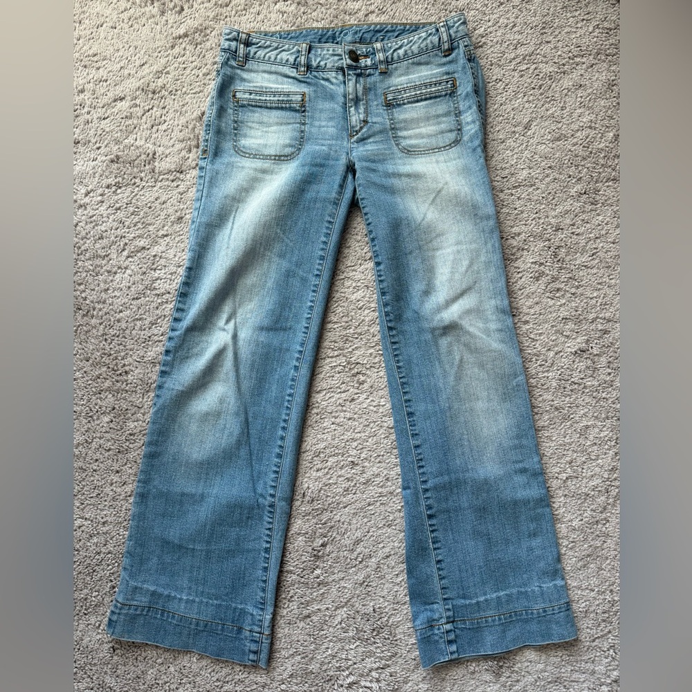 🌹💋LOFT Ann Taylor Denim Straight Cut Jean w/ Front Pockets
